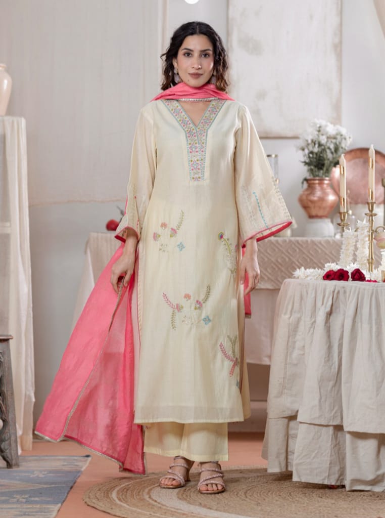 MAL CHANDERI KURTA SET WITH THREAD AND JARI WORK